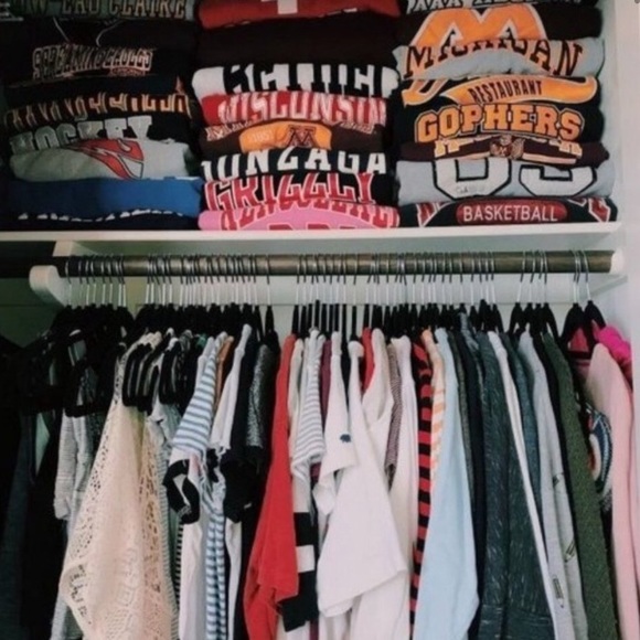 RESTOCKED! 4.9 ⭐️ 3 pc Dresses Mystery Box!! - Picture 9 of 14